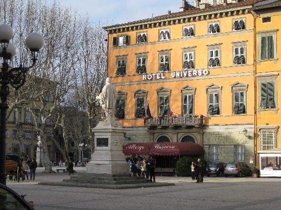 Studio Internazionale e Benazzo Mascherpa per l'hotel Universo di Lucca